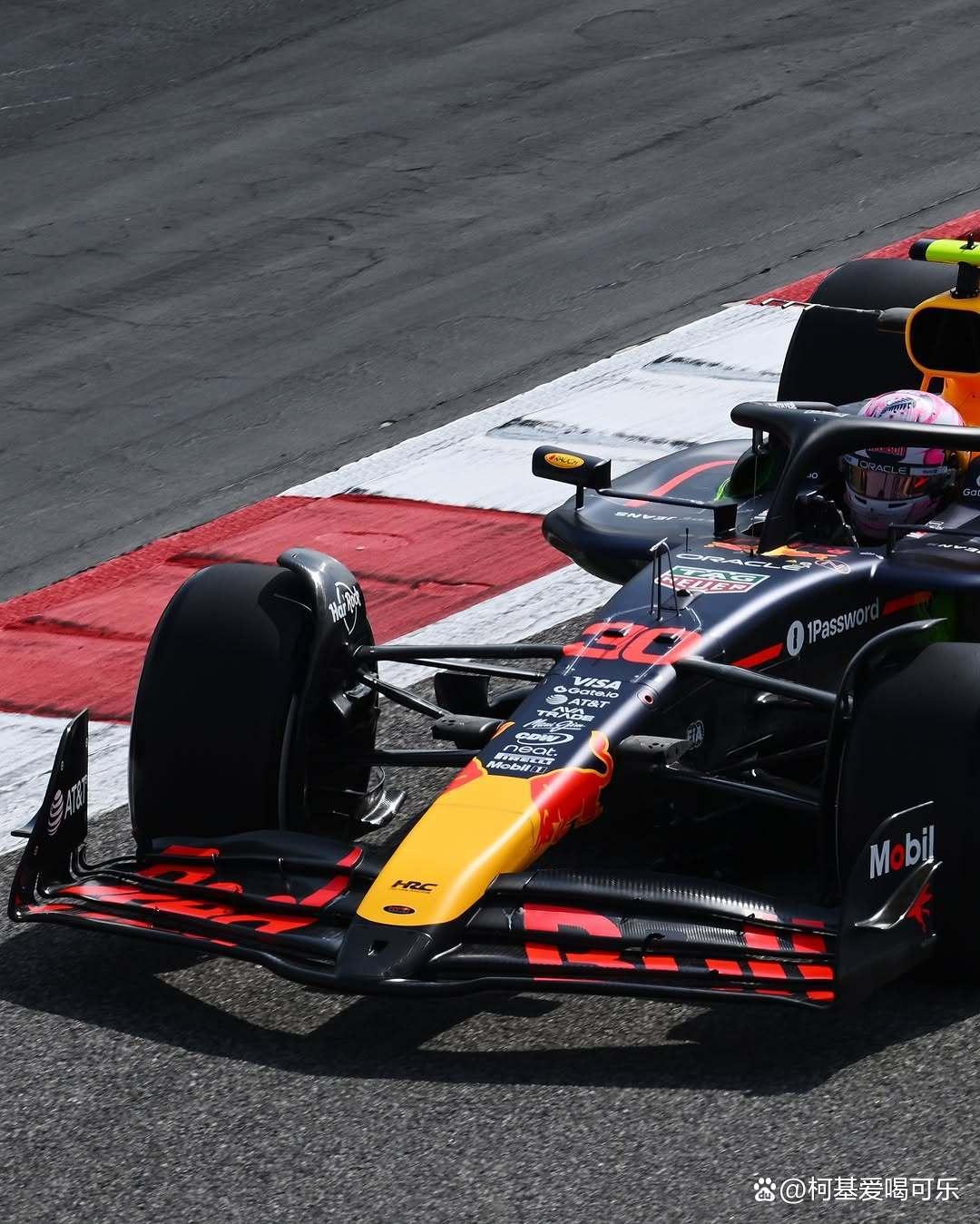 开云体育下载-迈凯伦完胜红牛二队，勒克莱尔统治全场  第1张