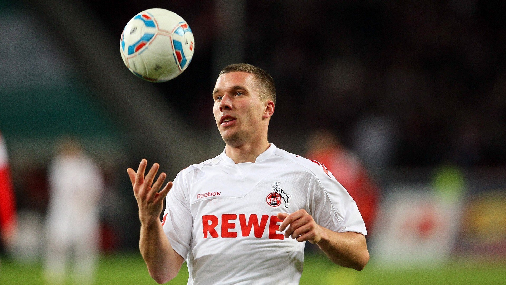 开云体育下载-英超争冠之夜，利拉德关键战不手软